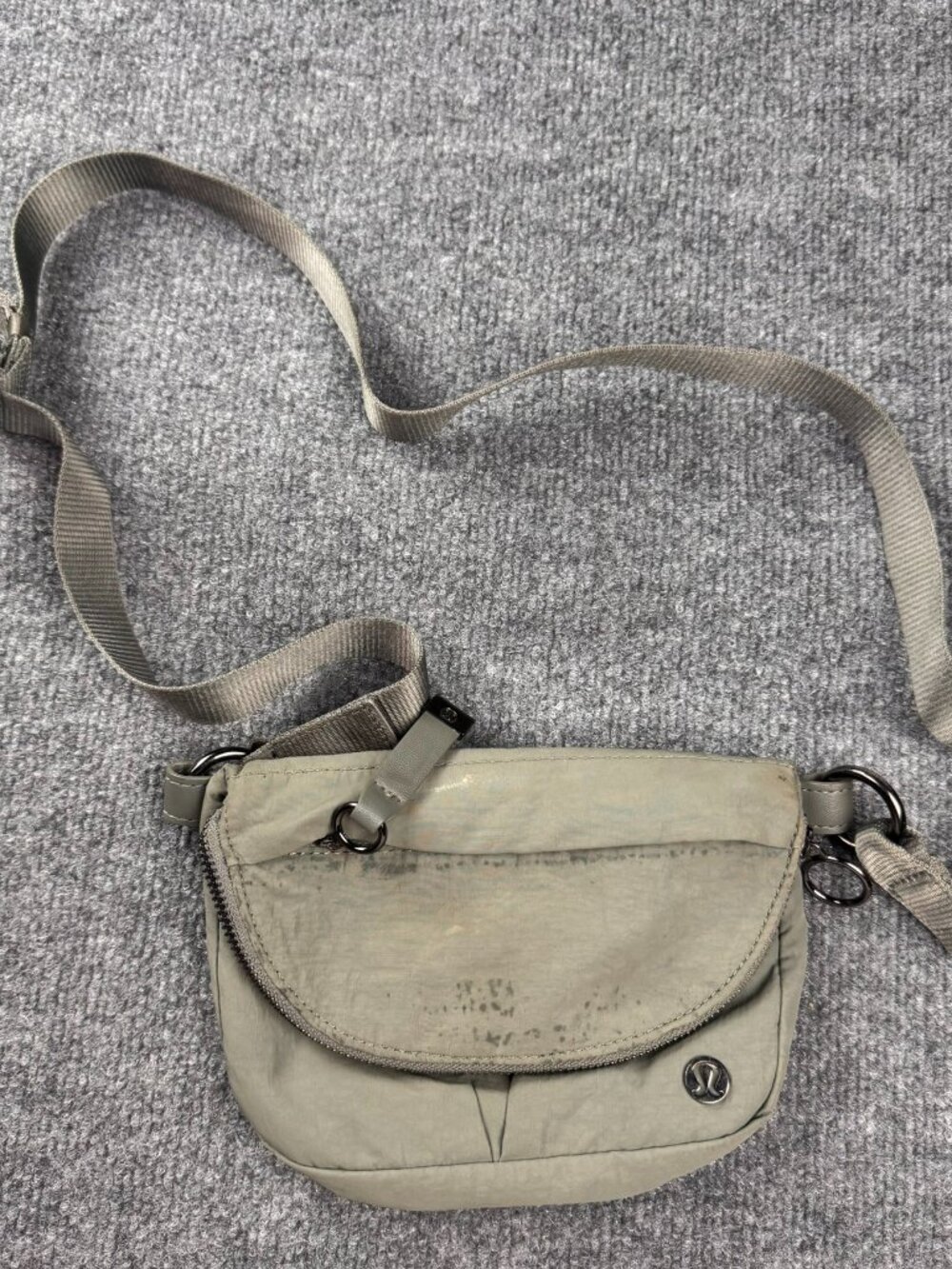 Lululemon Festival Crossbody Flap Bag Olive Khaki Green Shoulder Purse Small